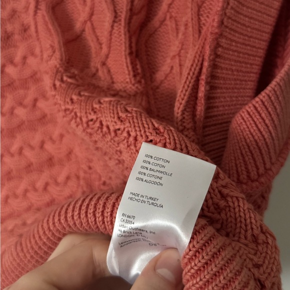 Free People XS Take the Plunge Coral Cable Knit Sweater Top - Picture 5 of 6